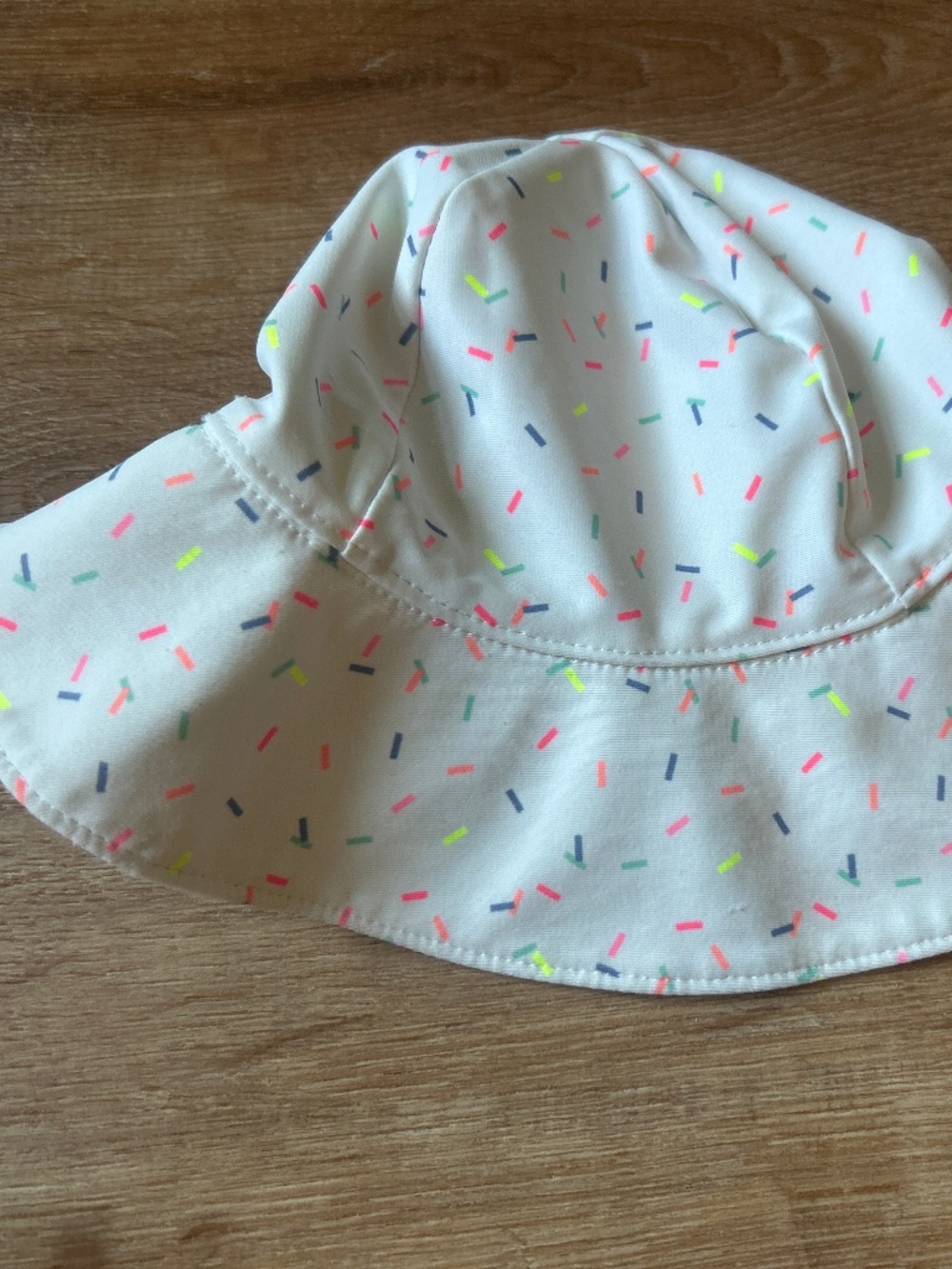 GAP Baby Sun Hat Sprinkles White/Multicolor 0-6 Months Cotton Chin Strap